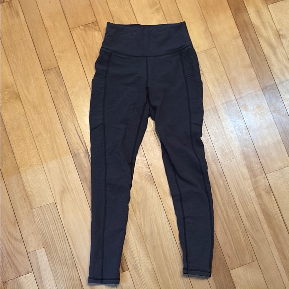 American Eagle pocket leggings
